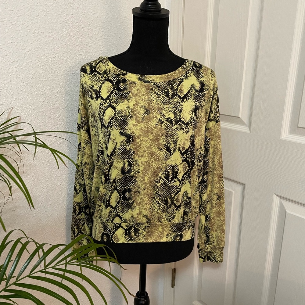 Socialite || Snake Patterned Long Sleeve Shirt